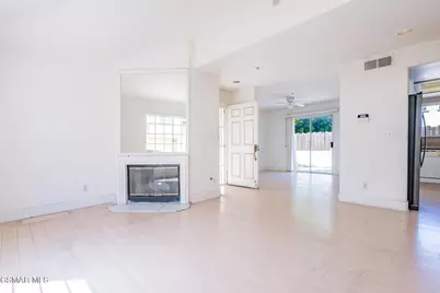 9245 Woodman Avenue #7, Arleta, CA 91331 - Photo 16