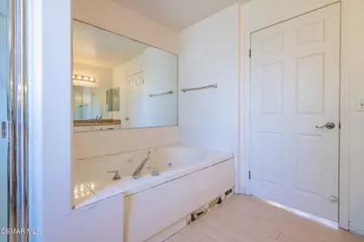 9245 Woodman Avenue #7, Arleta, CA 91331 - Photo 22