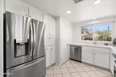 2050 Cheam Avenue, Simi Valley, CA 93063 - Photo 8