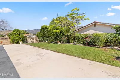 2050 Cheam Avenue, Simi Valley, CA 93063 - Photo 22
