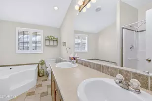 195 Tierra Rejada Road, Simi Valley, CA 93065 - Photo 14