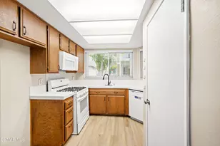 3354 Darby St, Simi Valley, CA 93063 - Photo 10