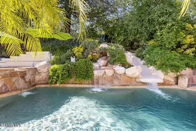 24587 Lola Lane, Newhall, CA 91321 - Photo 2