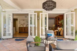 24587 Lola Ln, Newhall, CA 91321 - Photo 12