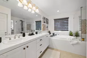 24587 Lola Ln, Newhall, CA 91321 - Photo 32