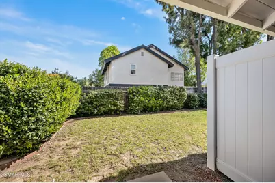 758 Silver Cloud Street, Thousand Oaks, CA 91360 - Photo 10