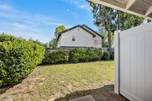 758 Silver Cloud St, Thousand Oaks, CA 91360 - Photo 10