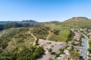 758 Silver Cloud St, Thousand Oaks, CA 91360 - Photo 40