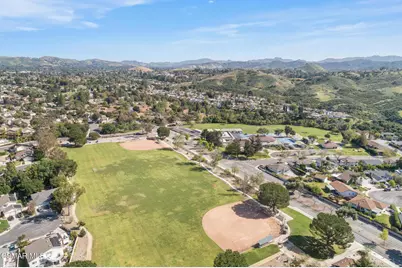 758 Silver Cloud Street, Thousand Oaks, CA 91360 - Photo 32