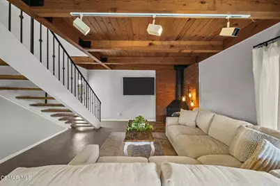 8075 Fruitvale Avenue, Moorpark, CA 93021 - Photo 18