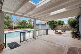 1881 Wellesley Dr, Thousand Oaks, CA 91360 - Photo 38