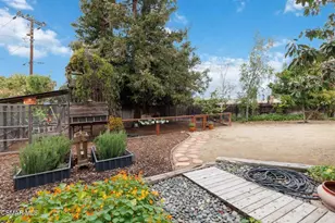 1881 Wellesley Dr, Thousand Oaks, CA 91360 - Photo 46