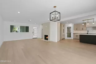 32164 Beachlake Ln, Westlake Village, CA 91361 - Photo 4