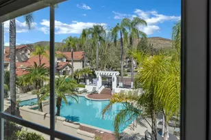 645 Ivywood Ln, Simi Valley, CA 93065 - Photo 46