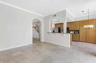 645 Ivywood Ln, Simi Valley, CA 93065 - Photo 10