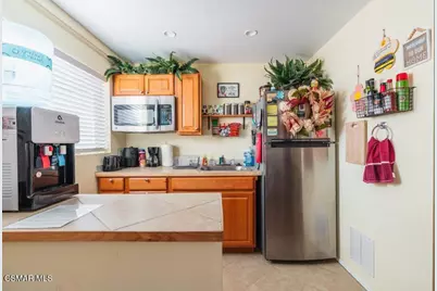 653 Calle Clavel, Thousand Oaks, CA 91320 - Photo 32