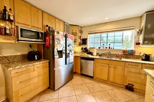 653 Calle Clavel, Thousand Oaks, CA 91320 - Photo 4