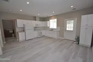 7754 Delco Ave, Winnetka, CA 91306 - Photo 22