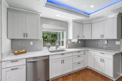 30130 Leticia Court, Agoura Hills, CA 91301 - Photo 4