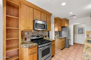 700 Hillcrest Dr, Bakersfield, CA 93305 - Photo 14