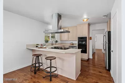 43 W Sidlee Street, Thousand Oaks, CA 91360 - Photo 4