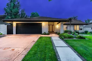 2836 Great Smokey Ct, Westlake Village, CA 91362 - Photo 2