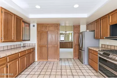 1082 Barrow Court, Westlake Village, CA 91361 - Photo 20