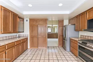 1082 Barrow Ct, Westlake Village, CA 91361 - Photo 20