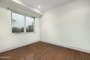 22442 Sueno Rd, Woodland Hills, CA 91364 - Photo 16