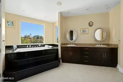 22442 Sueno Road, Woodland Hills, CA 91364 - Photo 14