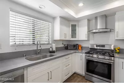 21901 Burbank Boulevard #199, Woodland Hills, CA 91367 - Photo 10