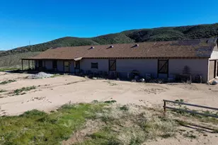 44132 Munz Ranch Rd, Lake Hughes, CA 93532 - Photo 8
