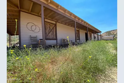 44132 Munz Ranch Road, Lake Hughes, CA 93532 - Photo 6