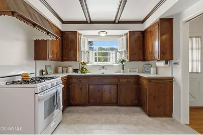 21331 Dumetz Road, Woodland Hills, CA 91364 - Photo 22