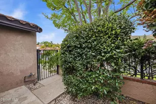 802 Congressional Rd, Simi Valley, CA 93065 - Photo 4