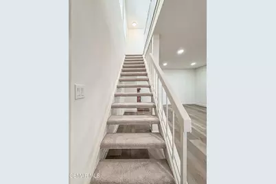 1752 E Avenida De Las Flores, Thousand Oaks, CA 91362 - Photo 32