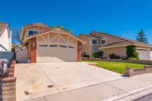 830 Devon Ct, Simi Valley, CA 93065 - Photo 2