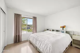 635 W Velarde Dr, Thousand Oaks, CA 91360 - Photo 22