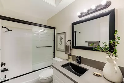 1137 Bright Glen Circle, Westlake Village, CA 91361 - Photo 14