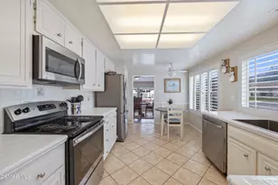 41055 Village 41, Camarillo, CA 93012 - Photo 14