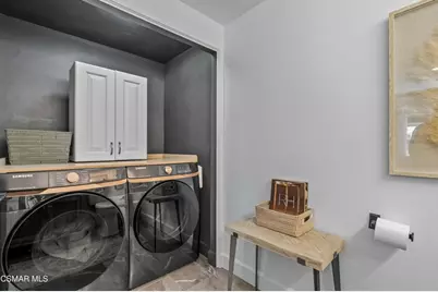 584 Fresh Meadows Road, Simi Valley, CA 93065 - Photo 16