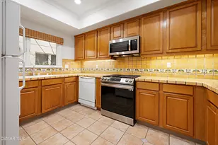 1217 Yale St, Santa Monica, CA 90404 - Photo 6