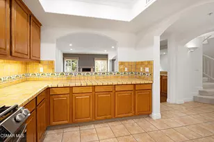 1217 Yale St, Santa Monica, CA 90404 - Photo 8