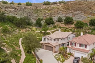 3050 Eagles Claw Ave, Thousand Oaks, CA 91362 - Photo 2