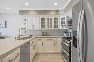 1300 Lakewood Ct, Westlake Village, CA 91361 - Photo 4