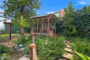 1430 Vaquero Dr, Simi Valley, CA 93065 - Photo 42