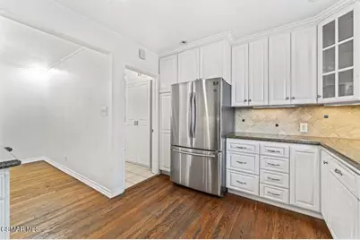 6026 Greenbush Avenue, Van Nuys, CA 91401 - Photo 8
