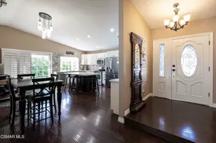 78 N Sabra Ave, Oak Park, CA 91377 - Photo 4