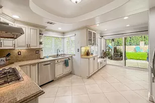 3042 N Geronimo Ave, Simi Valley, CA 93063 - Photo 20