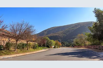 2594 Oak Valley Lane, Thousand Oaks, CA 91362 - Photo 32